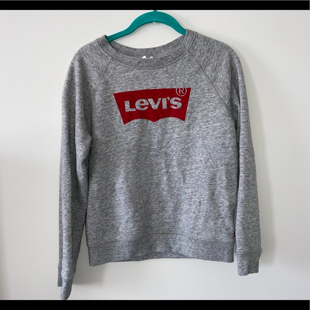Levi’s gray long sleeve T
